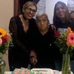 Con su mamá Leonarda Dominguez Movis y su hermana Crisanta Texon Dominguez