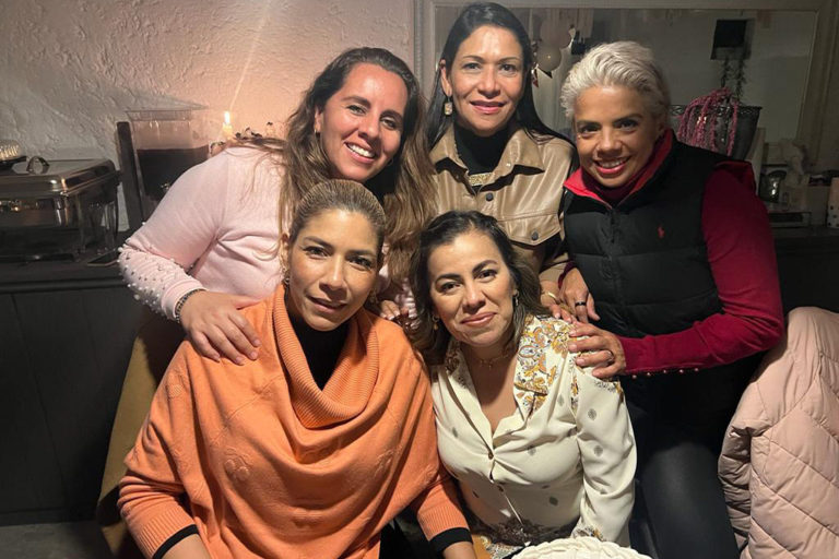 Liz Ledesma, Arely Monge, Hypatia Soto, MAra Hernández y Erika Méndez.