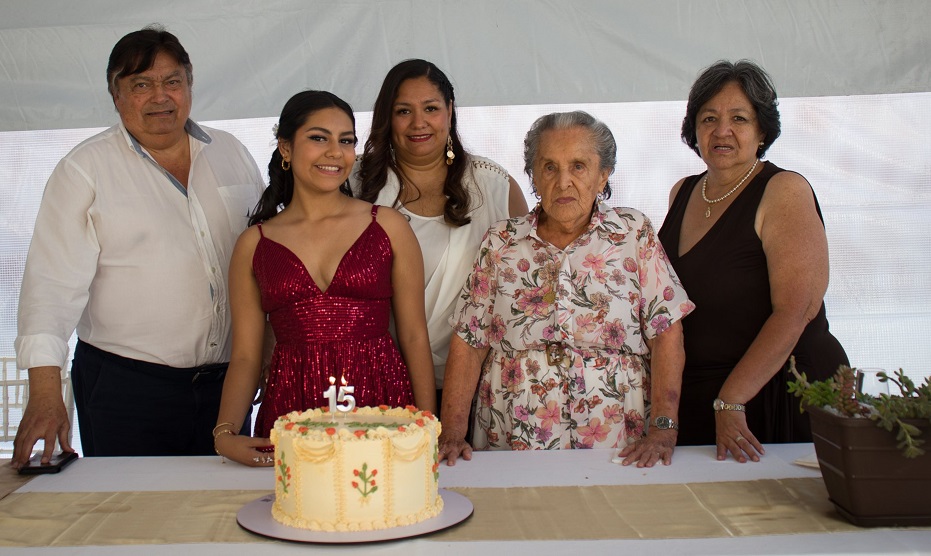 María José con sus padrinos