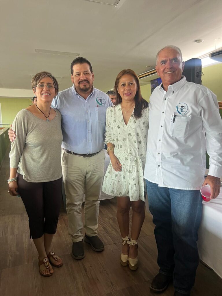 Lizbeth Martínez, Carlos Briceño, Klaren Lindo y Juan apellini.