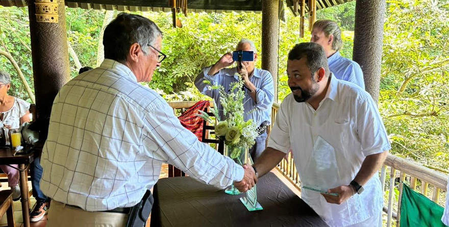 Asociación de Médicos Veterinarios Zootecnistas 2