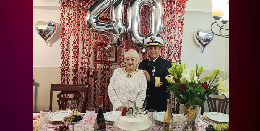 CARMEN Y ARMANDO, CELEBRAN BODAS DE RUBÍ