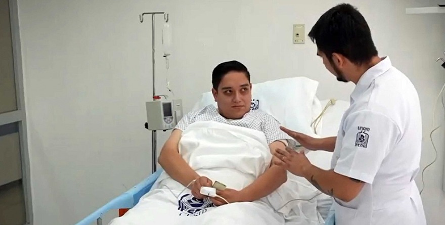 ENFERMERÍA CON NUEVAS ESPECIALIDADES EN CUIDADOS EN LA UNAM