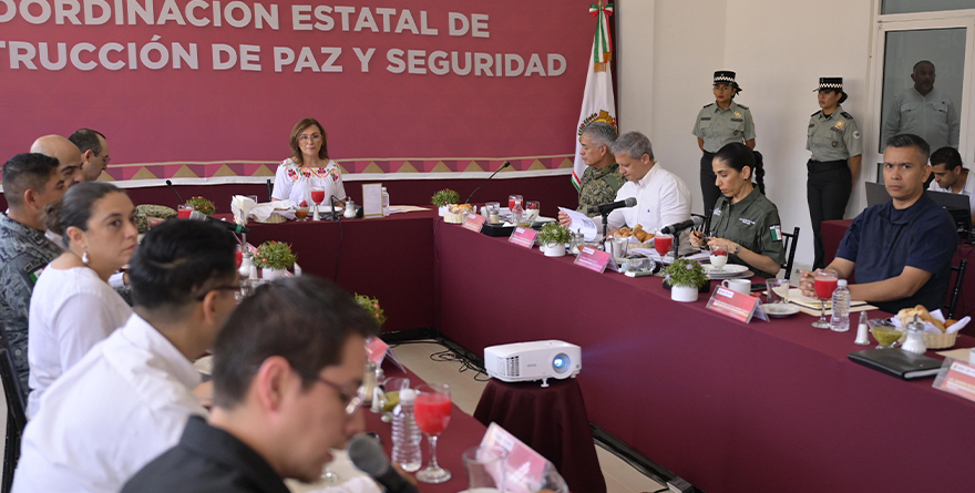 GOBERNADORA REALIZA MESA DE SEGURIDAD EN TIHUATLÁN