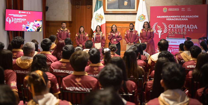 ABANDERAN A VERACRUZANOS RUMBO A LA OLIMPIADA NACIONAL CONADE