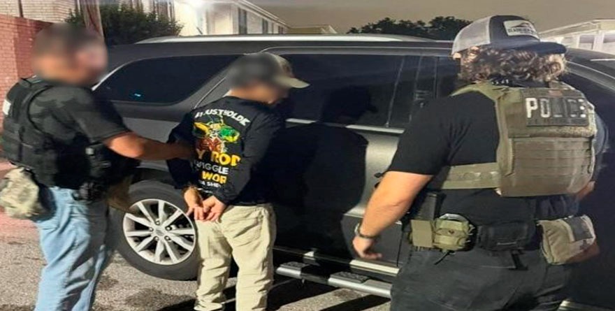 INTENSIFICAN REDADAS EN LA; VAN 330 DETENIDOS