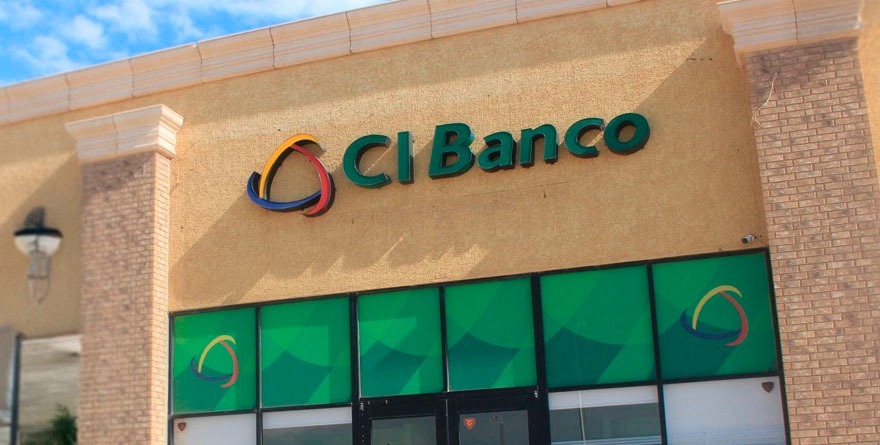 ACUSA EU NARCOLAVADO DE FINANCIERA DE ROMO