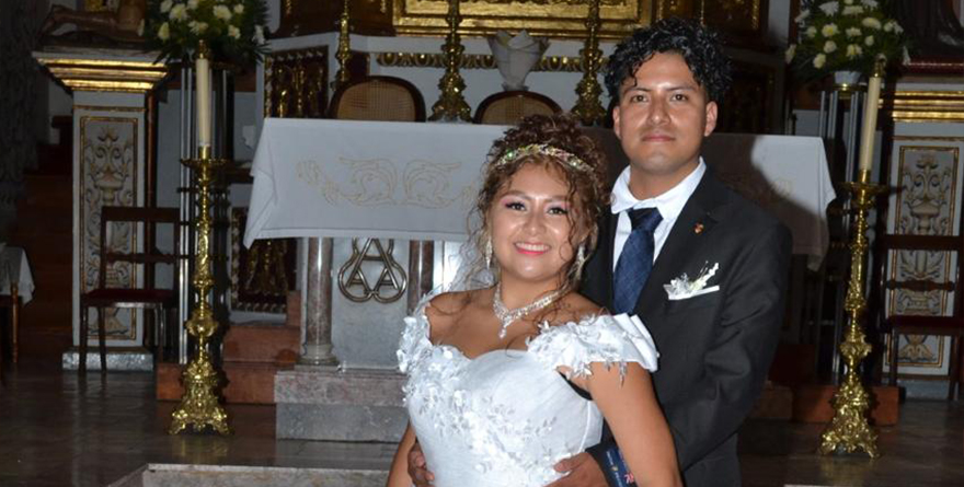 ARISBETH Y JAVIER UNEN SUS VIDAS