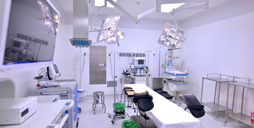 AUTORIZA PRESIDENTA OBRAS HOSPITALARIAS EN VERACRUZ