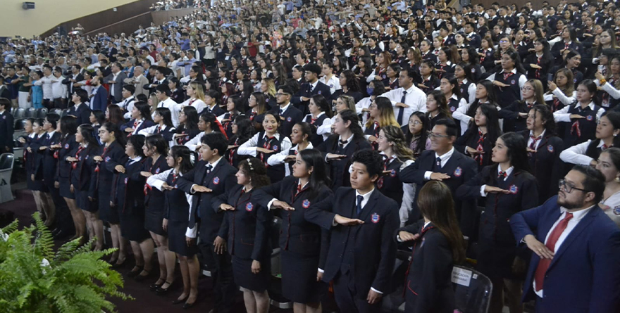 EGRESAN 315 ESTUDIANTES DE LICENCIATURA Y POSGRADO EN LA BENV