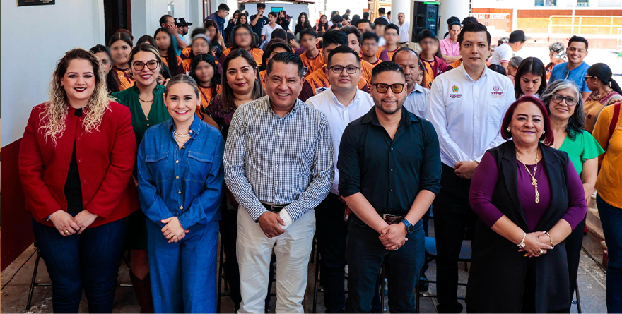 REALIZAN CARAVANA POR EL EMPLEO EN TEOCELO