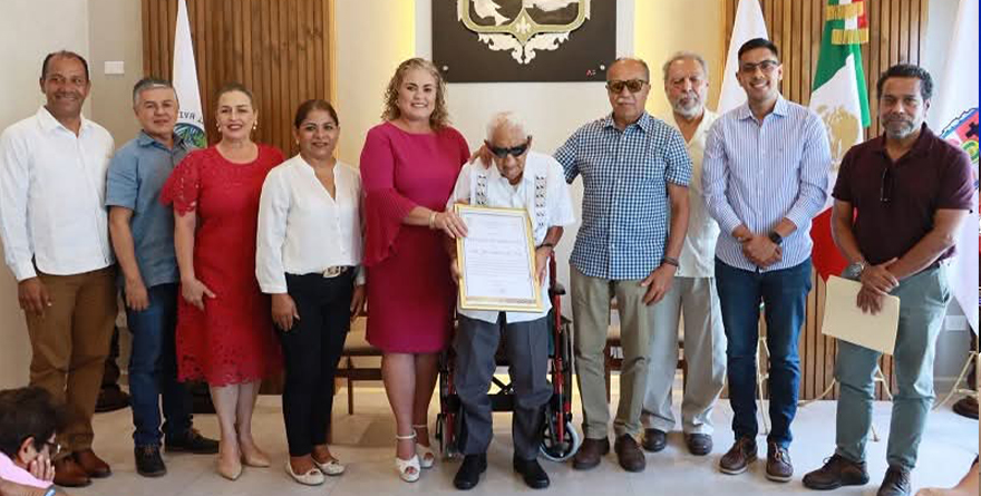 HOMENAJE AL PROFESOR ANASTASIO SILVA PEÑA
