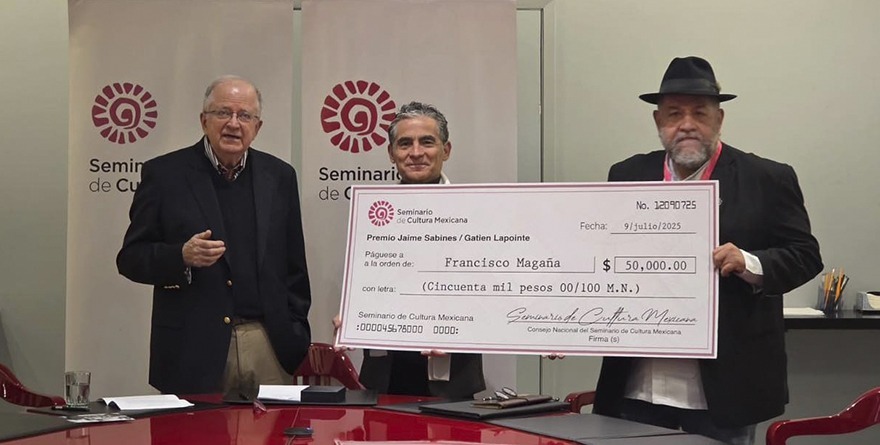 FRANCISCO MAGAÑA GANÓ EL PREMIO INTERNACIONAL DE POESÍA JAIME SABINES