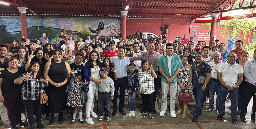 SE REÚNE NACHO LUNA CON FAMILIAS DE PERSONAS CON DISCAPACIDAD
