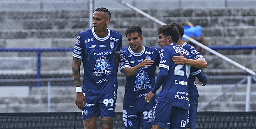 PUMAS REGALA TRES PUNTOS AL PACHUCA