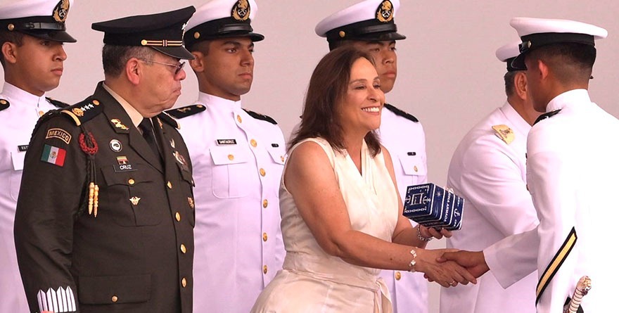 GOBERNADORA ROCÍO NAHLE AMADRINA A CADETES DE LA ARMADA DE MÉXICO
