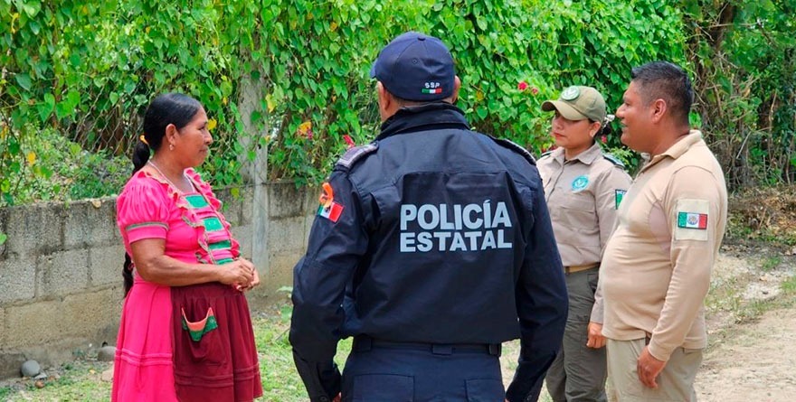 COBRAN POLICÍAS PARA LA MAFIA