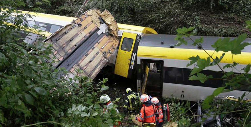 SE DESCARRILA TREN  EN ALEMANIA