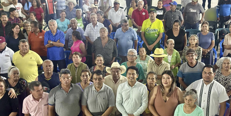 NACHO LUNA VISITA TUZAMAPAN