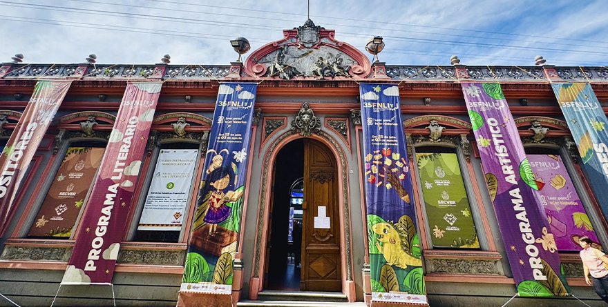 DA INICIO LA FIESTA DE LAS LETRAS EN XALAPA