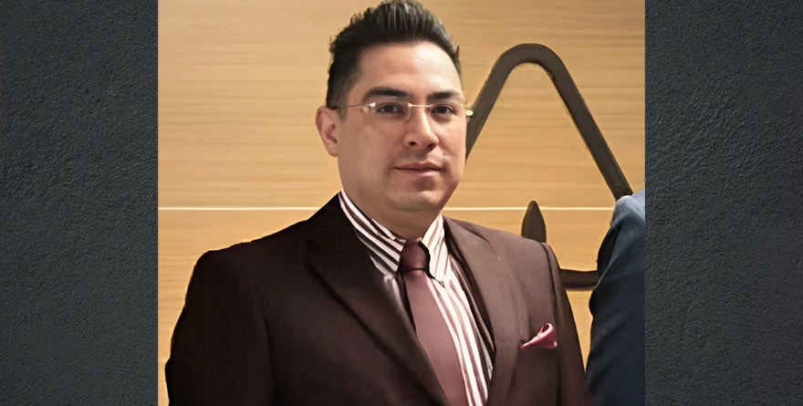 COMPRA JEFE ADUANAL PENTHOUSE ¡A MILITAR!