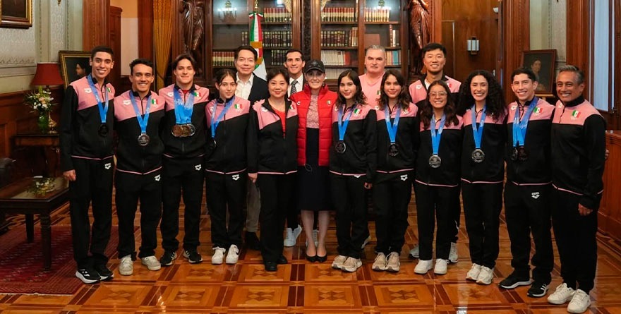 RECIBE CSP A CLAVADISTAS MEXICANOS