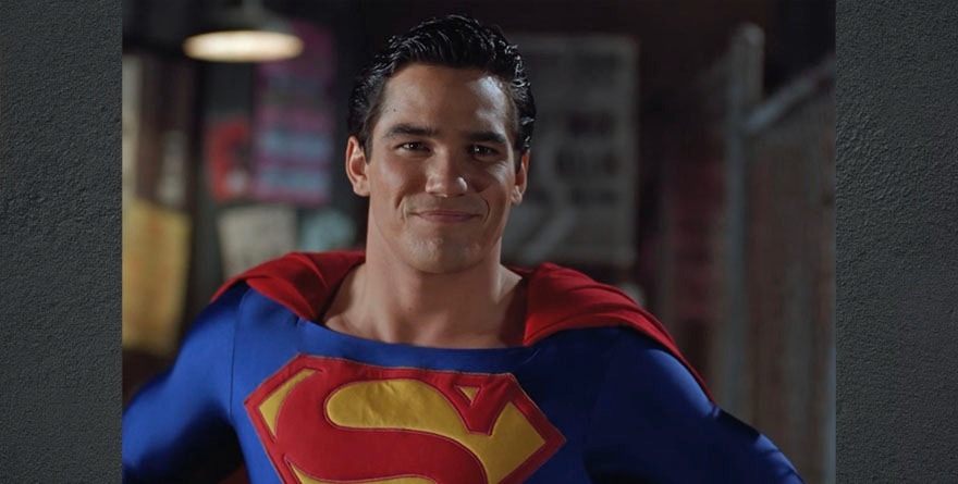 SE UNE ACTOR DE SUPERMAN A ICE PARA ‘SALVAR ESTADOS UNIDOS’