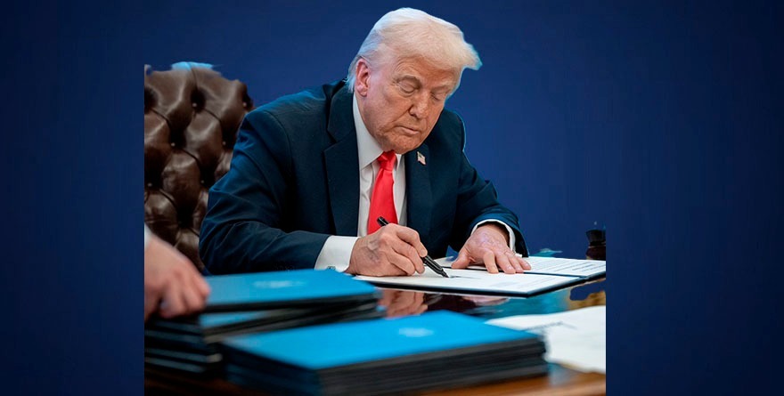 FIRMA TRUMP ORDEN PARA ATACAR CÁRTELES