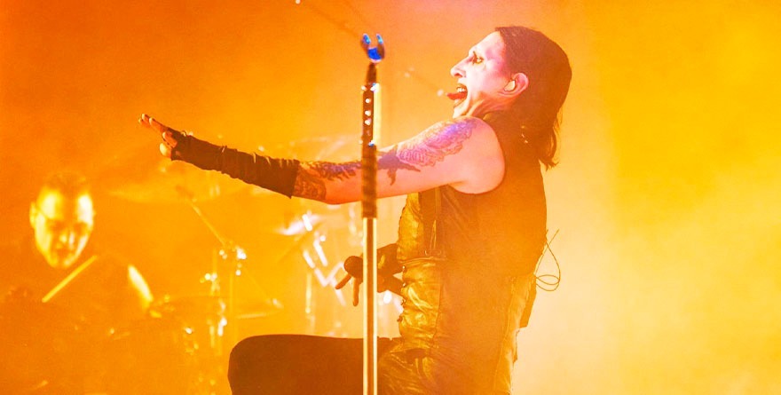 CAUTIVA ‘MISA OSCURA’ DE MARILYN MANSON
