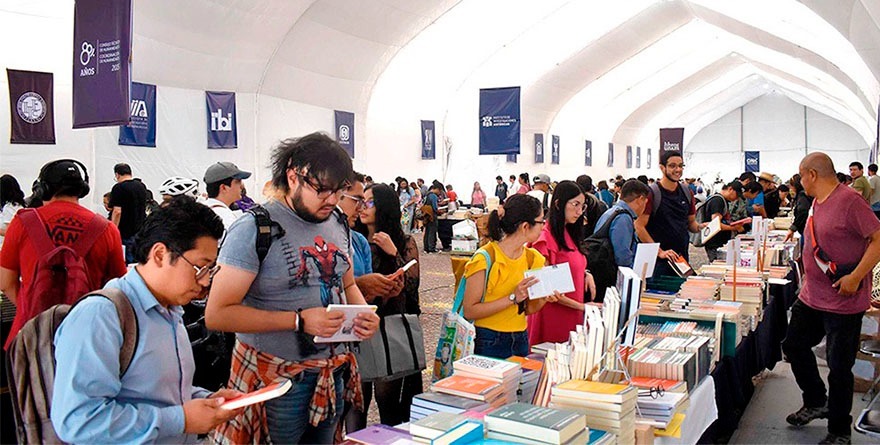EL REMATE DE LIBROS EN CU