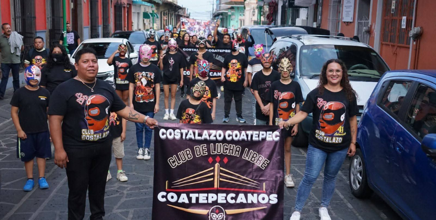DESFILE “VIVA LA LUCHA”