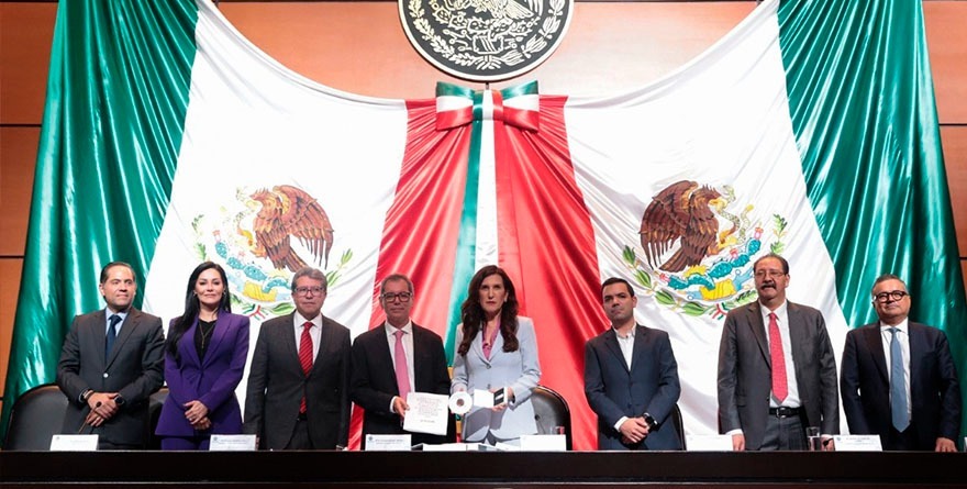 ENTREGAN PAQUETE ECONÓMICO 2026 AL CONGRESO
