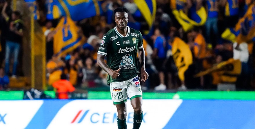 EXPULSIÓN DESARMA A TIGRES Y AGUANTAN PARA UN 0-0
