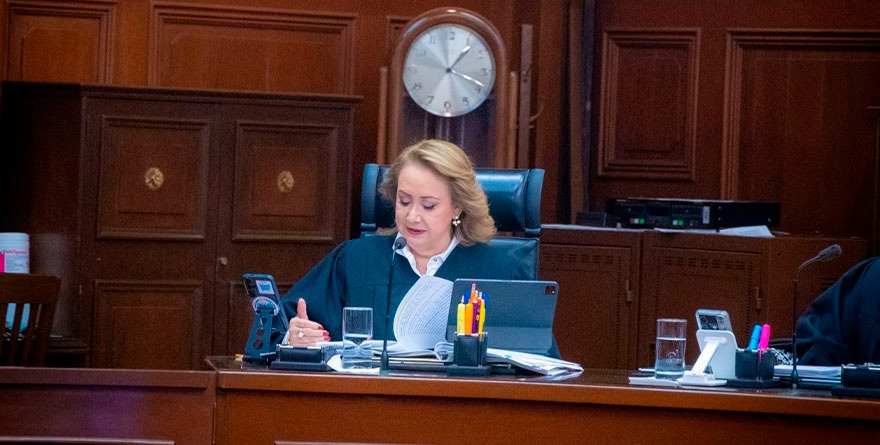 NO AL COBRO DE COMISIONES EXCESIVAS DE LAS AFORES: YASMÍN ESQUIVEL