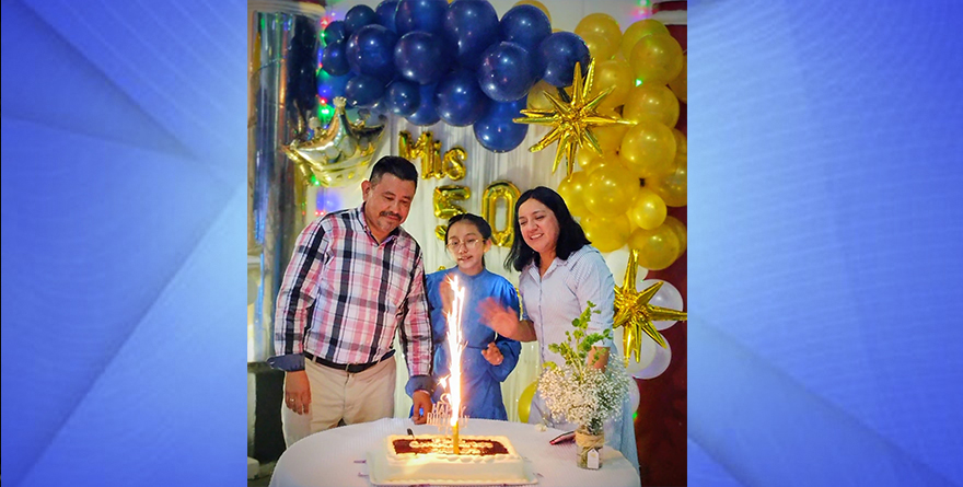 CARLOS LLEGA AL 5° PISO