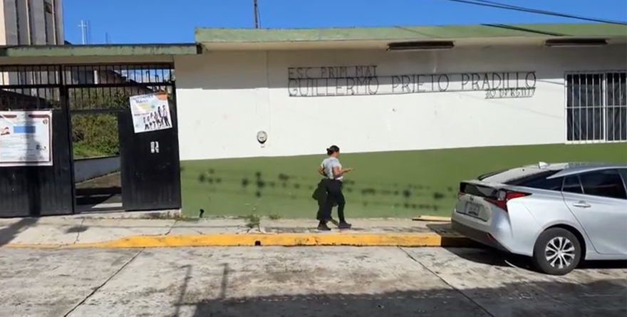 ROBAN ESCUELA PRIMARIA EN LA COLONIA 2 DE ABRIL