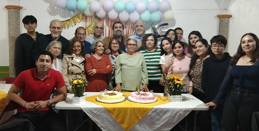 FIESTA SORPRESA PARA HILDA
