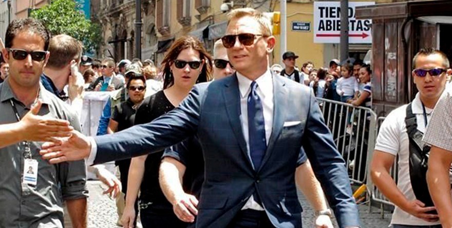 REVIVE AL JAMES BOND QUE SE RINDIÓ AL CALOR MEXICANO