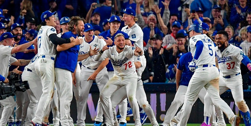 FREEMAN DEFINE TRIUNFO DE DODGERS EN 18 ENTRADAS
