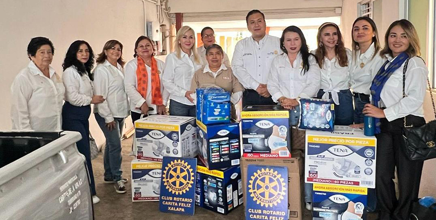 VISITA DEL GOBERNADOR AL CLUB ROTARIO CARITA FELIZ XALAPA