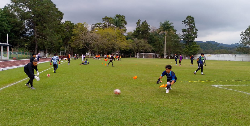 ESCUELA DE PORTEROS EN UNIDAD DEPORTIVA