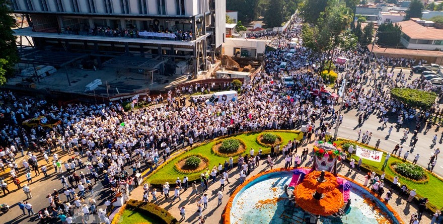 SE CONGREGAN CIUDADANOS PARA MARCHA POR LA PAZ EN URUAPAN