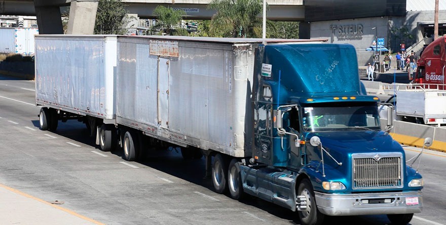 VIVEN TRANSPORTISTAS HASTA 70 ROBOS DIARIOS