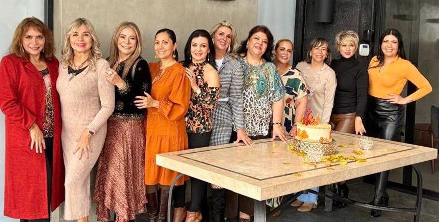CELEBRACIÓN ENTRE AMIGAS
