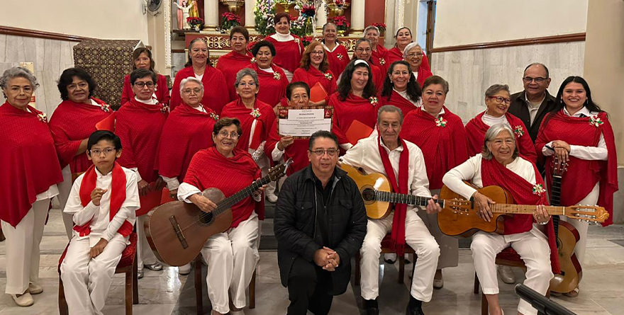  CORO NUEVO AMANECER LLENA DE TRADICIÓN Y ESPERANZA