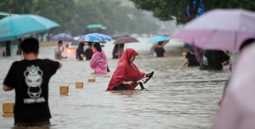 DEJAN INUNDACIONES YA MÁS DE 1.860 MUERTOS EN ASIA