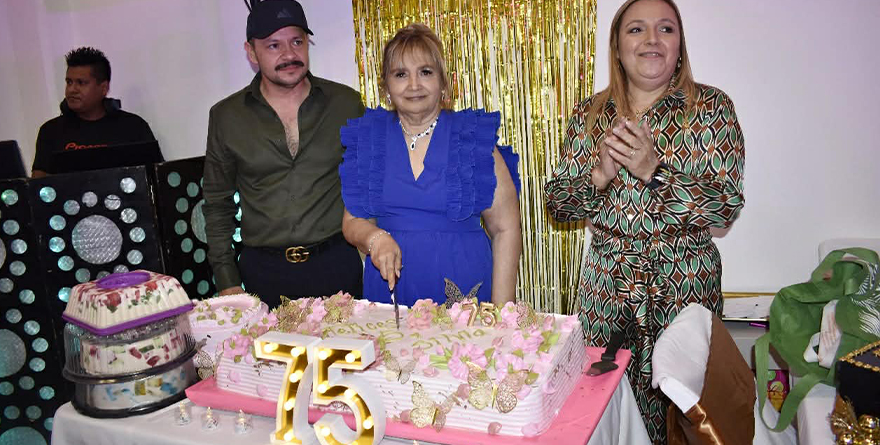 ¡FELICIDADES SILVIA!