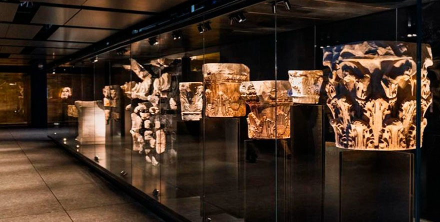 REVELAN TESOROS BAJO COLISEO ROMANO