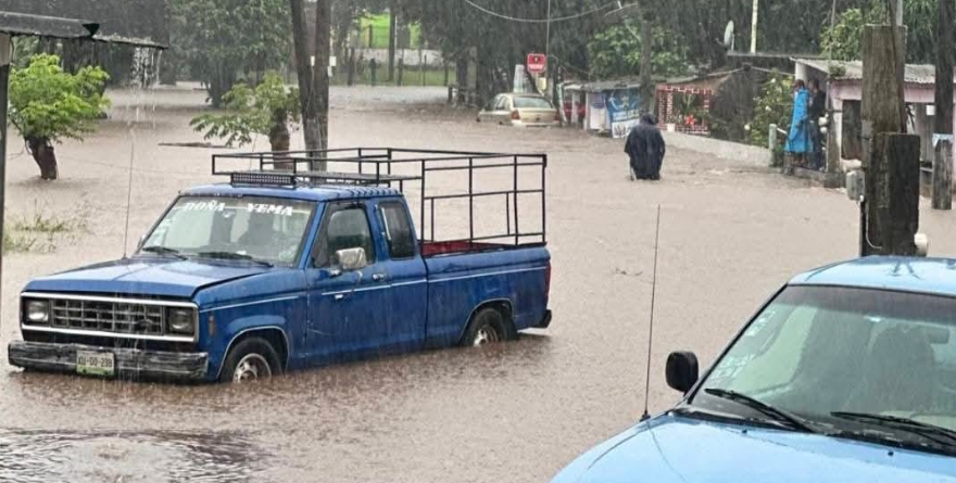 DEJAN LLUVIAS UN MUERTO Y DAÑOS EN VERACRUZ