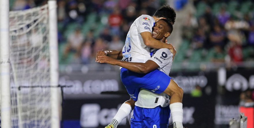 GOLEA RAYADOS… ¡Y ANOTA MARTIAL!